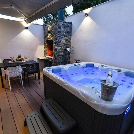 Luxury Apartment Knezovic Синь Екстер'єр фото