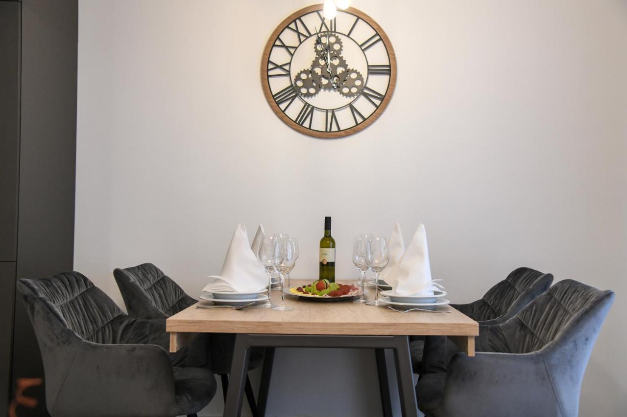 Luxury Apartment Knezovic Синь Екстер'єр фото