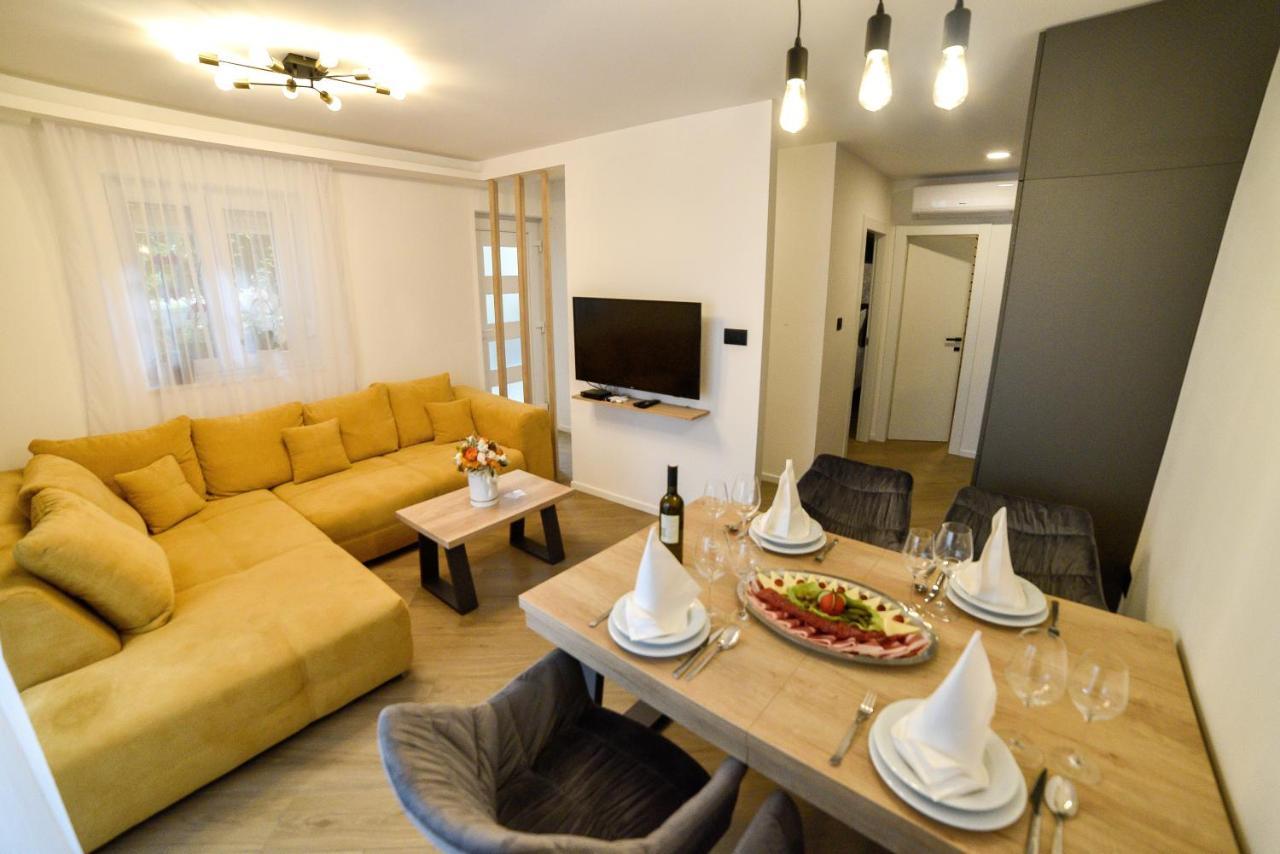 Luxury Apartment Knezovic Синь Екстер'єр фото
